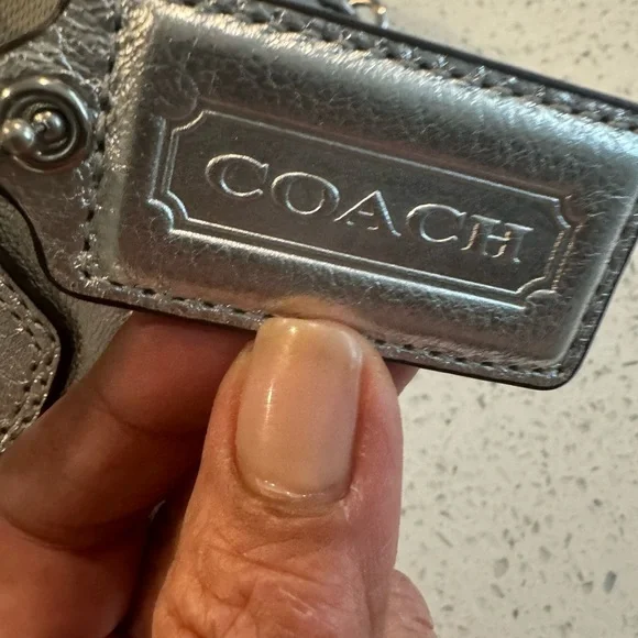 Coach handbag - Picture 4 of 16